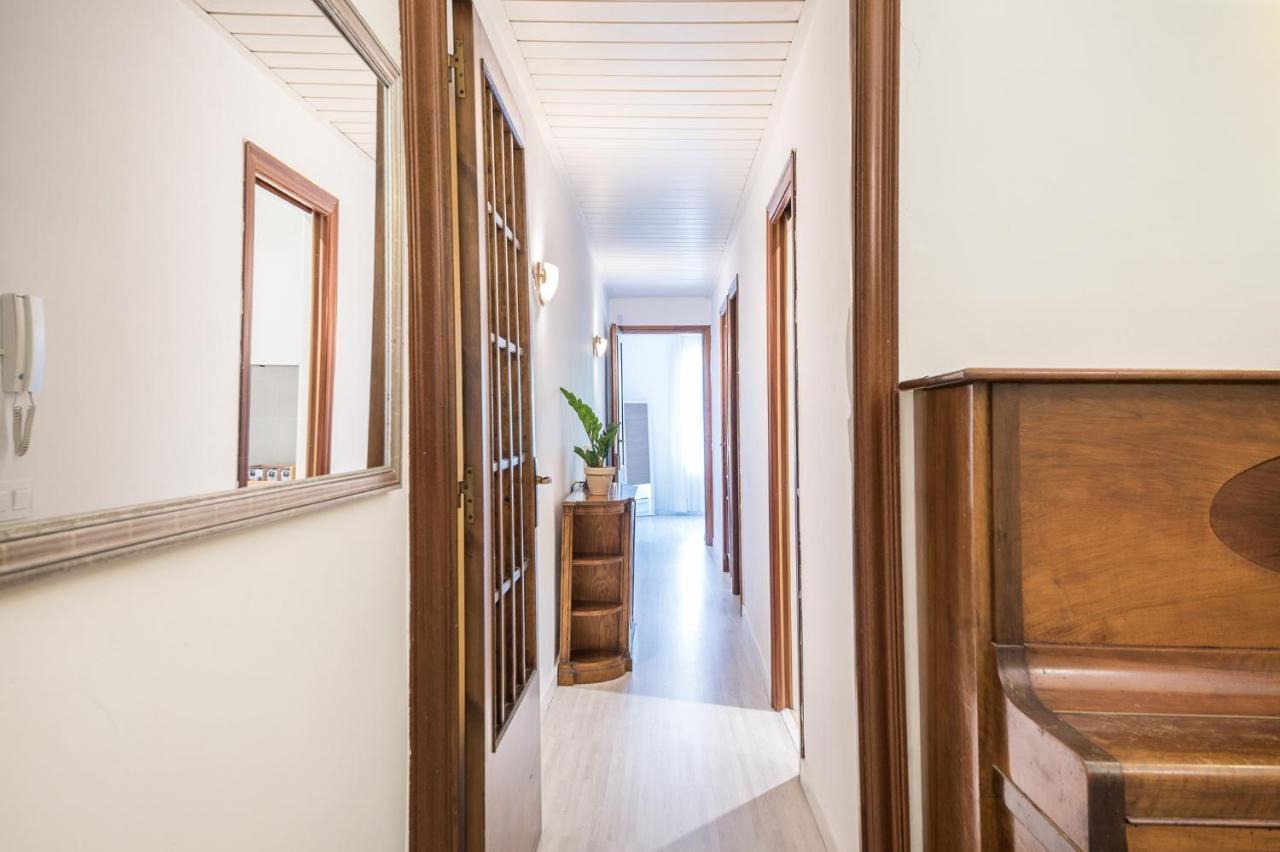 ברצלונה Spacious 3 Bed Apt In The Heart Of Sant Antoni מראה חיצוני תמונה